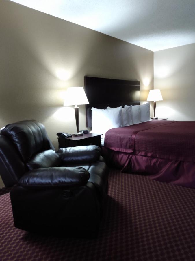 Deerfield Inn Блайтвилл Экстерьер фото