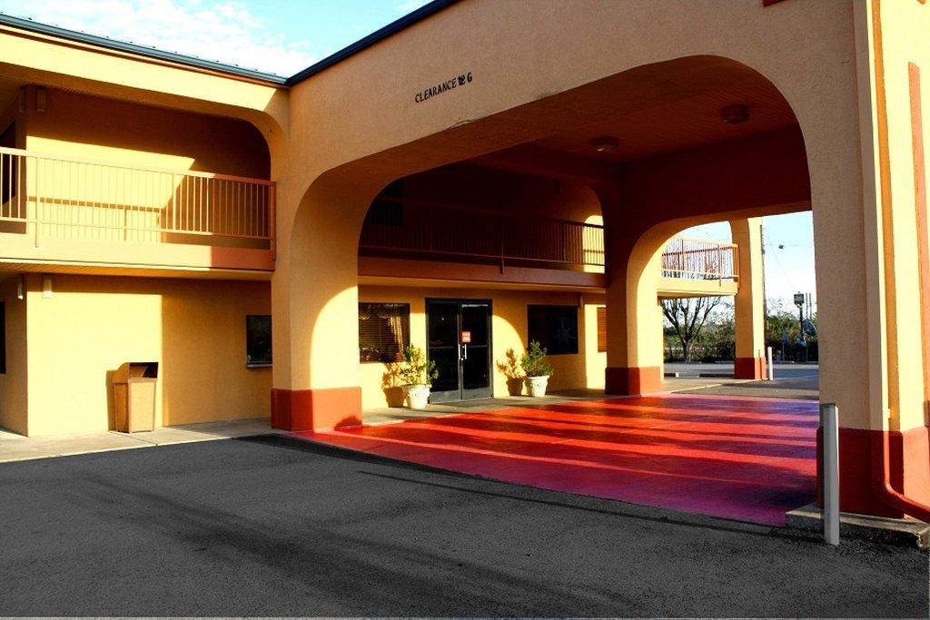 Deerfield Inn Блайтвилл Экстерьер фото