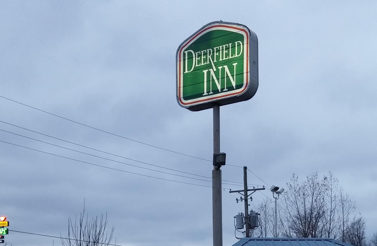 Deerfield Inn Блайтвилл Экстерьер фото